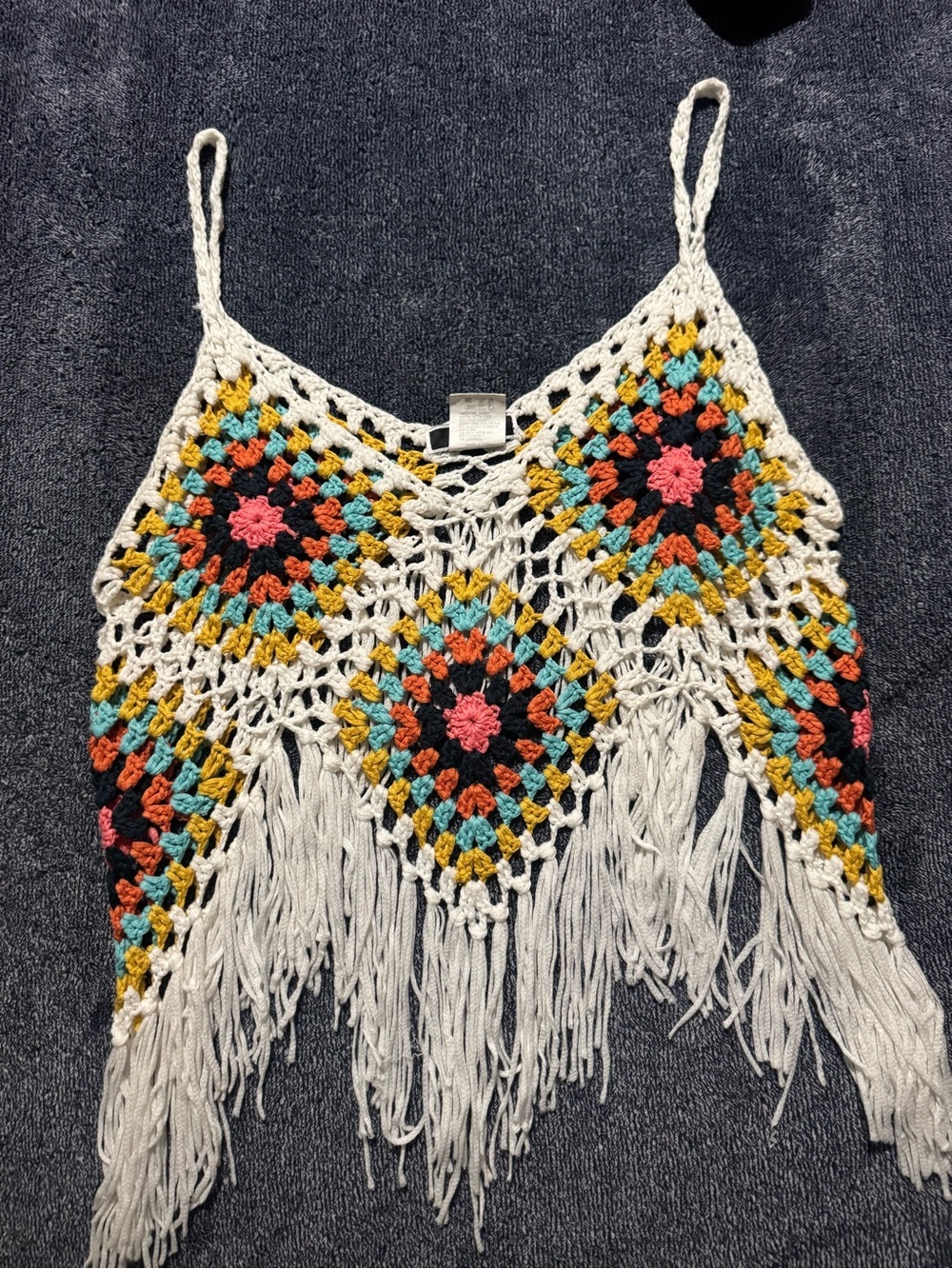 ViVi White and Mustard Crochet Fringe Top